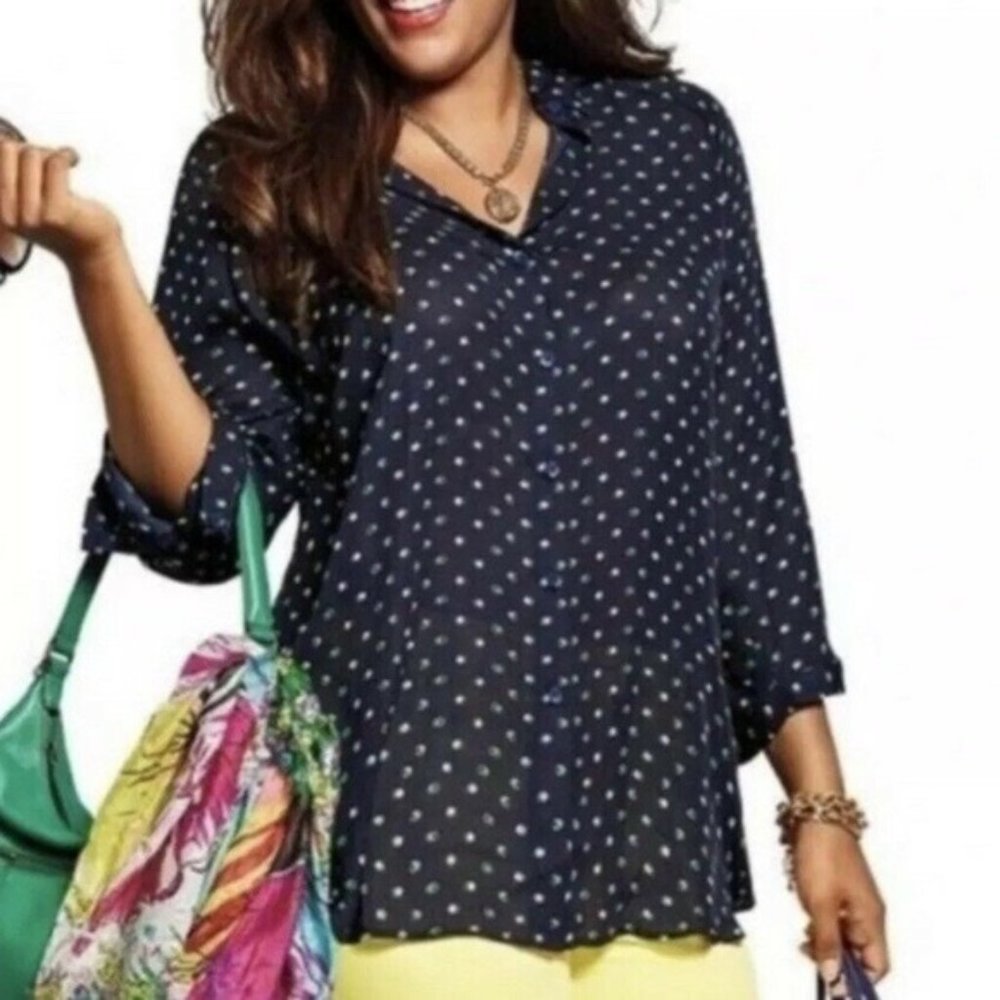 CAbi Martini Button Down Top Size Medium